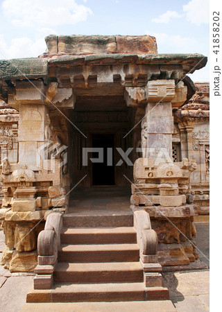 Virupaksha Temple, Pattadakal temple complex 41858202