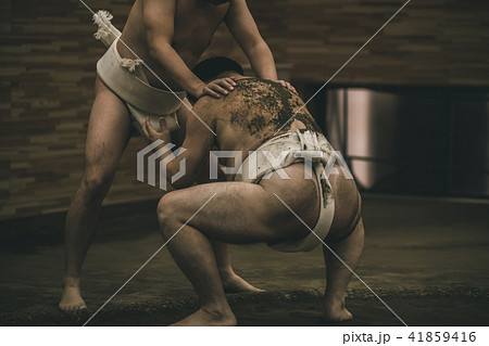 Sumo wrestling 41859416