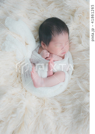 at the age of 14 days 41861265