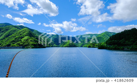 夏の奥多摩湖 （16:9） 41862609