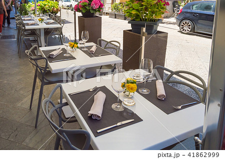 Terrace table of a Monreale restaurant 41862999
