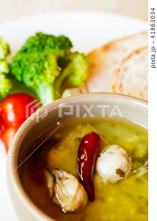 牡蠣のアヒージョ 41863034