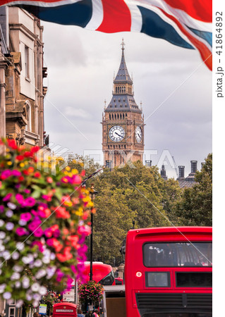 Red bus against Big Ben in London, England 41864892