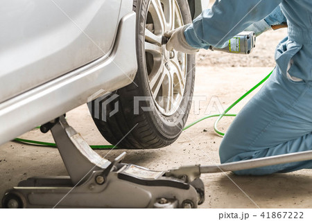 タイヤ交換 41867222