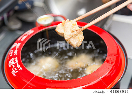 鶏の唐揚げ 41868912