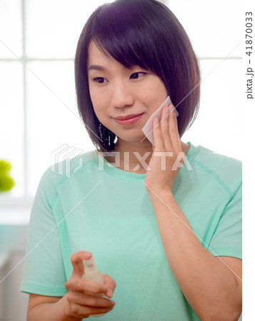 化粧 メイクアップ お化粧 41870033