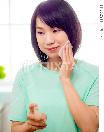 化粧 メイクアップ お化粧 41870245