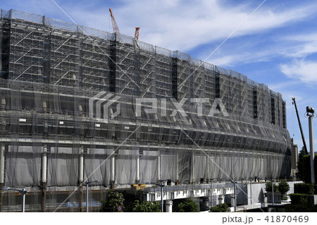 日本の東京都市景観「青空と建設中の新国立競技場」 41870469