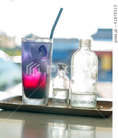 Butterfly pea ice cube 41870515