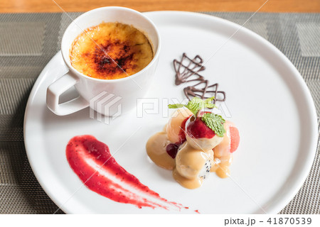 Creme Brulee Creme Brulee 41870539
