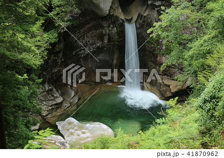 十津川村の不動滝 41870962