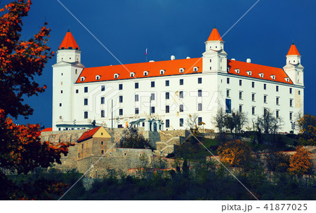 Bratislava Castle on sunset in the slovakian city 41877025