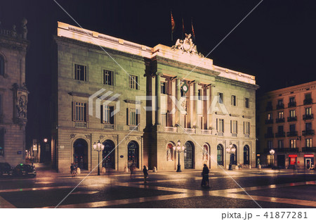 night view of old city hall of Barcelona 41877281