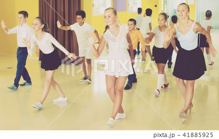 Children learn dance movements in dance class Children learn dance movements in dance class 41885925