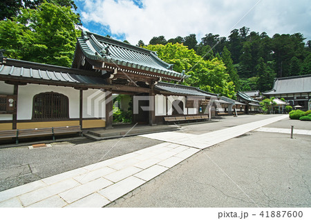 大雄山最乗寺　境内（瑠璃門） 41887600
