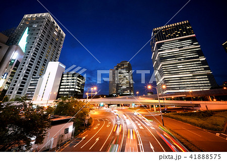 日本の東京都市景観 赤坂見附陸橋などを望む(夜景) 日本の東京都市景観 赤坂見附陸橋などを望む(夜景) 41888575