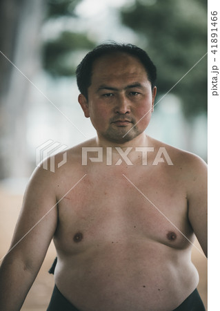 Sumo wrestling 41891466