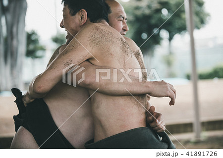 Sumo wrestling 41891726