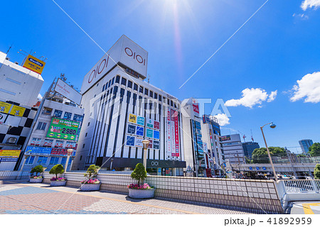 上野駅前の風景 上野駅前の風景 41892959