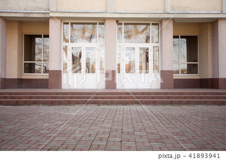 Facade of the school building Facade of the school building 41893941