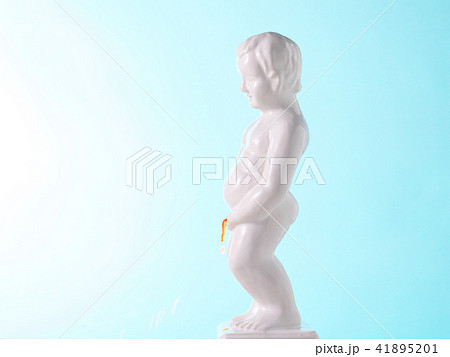 血尿イメージ（小便小僧） 41895201