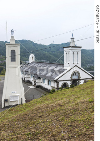 山並みを背景に見る出津教会堂 山並みを背景に見る出津教会堂 41896295