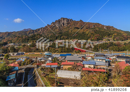 秋の岩櫃山の風景 秋の岩櫃山の風景 41899208
