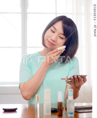 化粧 メイクアップ お化粧 41904616