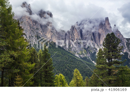 overcast day Dolomites mountains 41906169