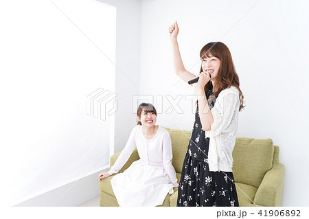 カラオケ・女子 41906892