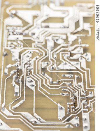 electronic microcircuit close-up electronic microcircuit close-up 41907603