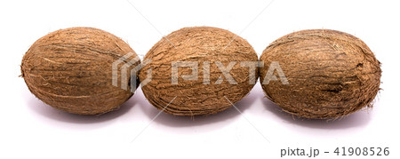Fresh coconut isolated on white 41908526