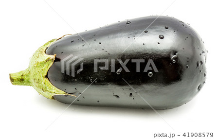 Fresh isolated eggplant on white Fresh isolated eggplant on white 41908579