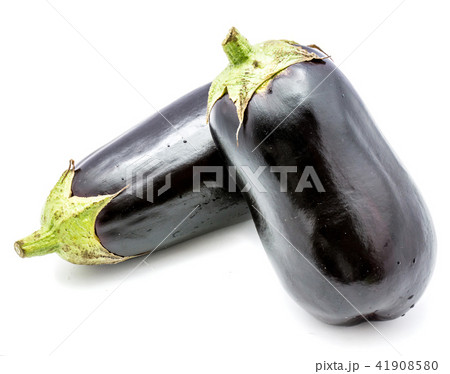 Fresh isolated eggplant on white Fresh isolated eggplant on white 41908580