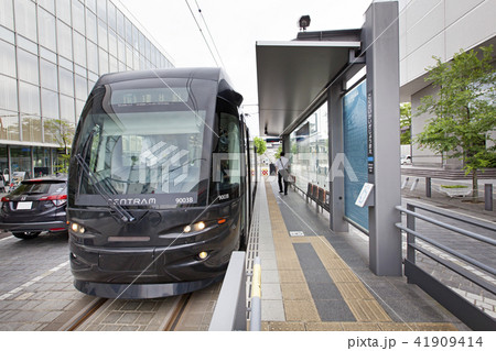 富山地方鉄道富山市内軌道線 41909414