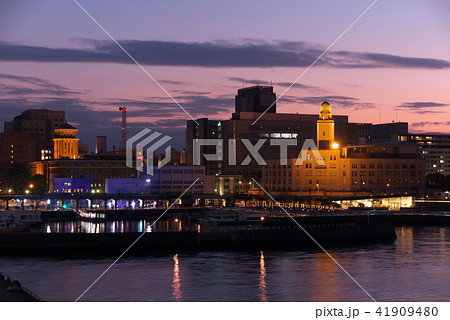 横浜三搭の夕景 横浜三搭の夕景 41909480