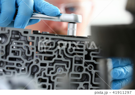 Repairman car-care center on repair of 41911297