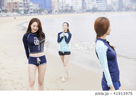 海 女性 女 41913976