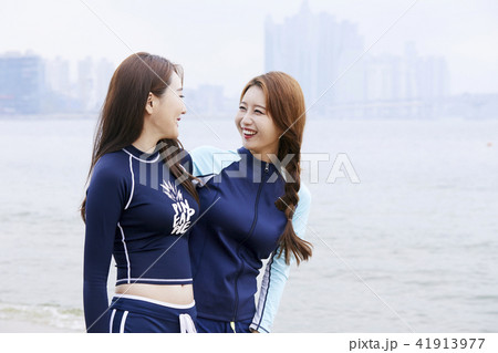 海 女性 女 41913977