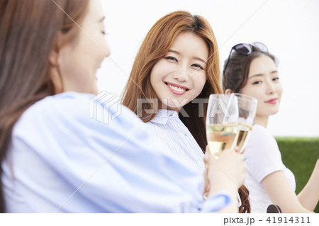 乾杯 女性 女 41914311