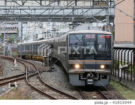 東西線の207系電車　京橋駅到着 41915044