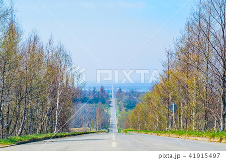 北海道 知床斜里　天に続く道 41915497