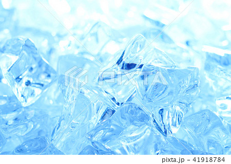 氷 クラッシュアイス の写真素材