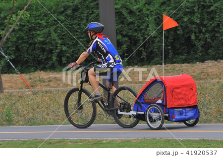 自転車 二輪車 移動手段 41920537