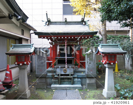 墨田区両国の榛稲荷神社 41920961