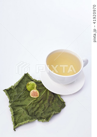 Fig Leaf Tea on with various benefits 41920970