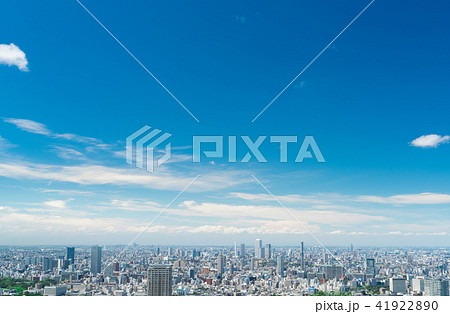 東京風景・青空　池袋方面を望む　大空コピースペース 41922890