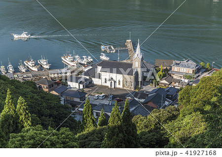 﨑津教会を見る集落風景 41927168