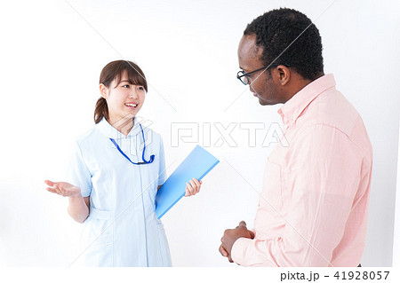 医療と外国人 41928057