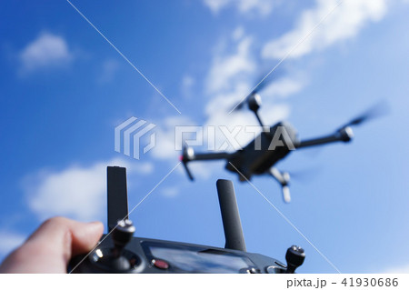 ドローンの操縦 ドローンの操縦 41930686